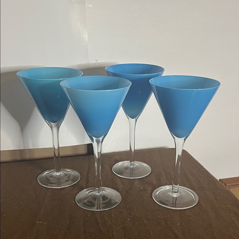 😄Vintage hand-blown art glass martini glasses pellucid blue